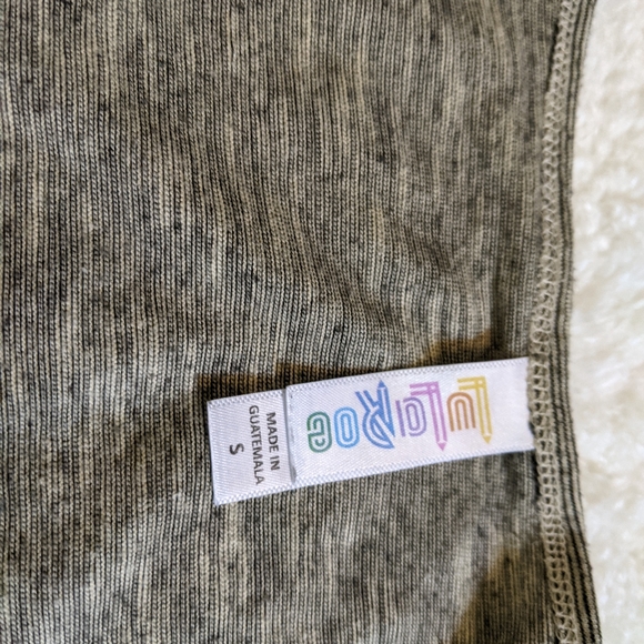 LuLaRoe Classic Tee Gray Heather/B&W SMALL - Picture 4 of 5